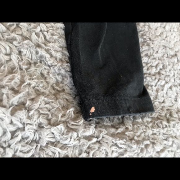 PINK leggings. STRETCHY AND COMFORTABLE - Picture 1 of 2